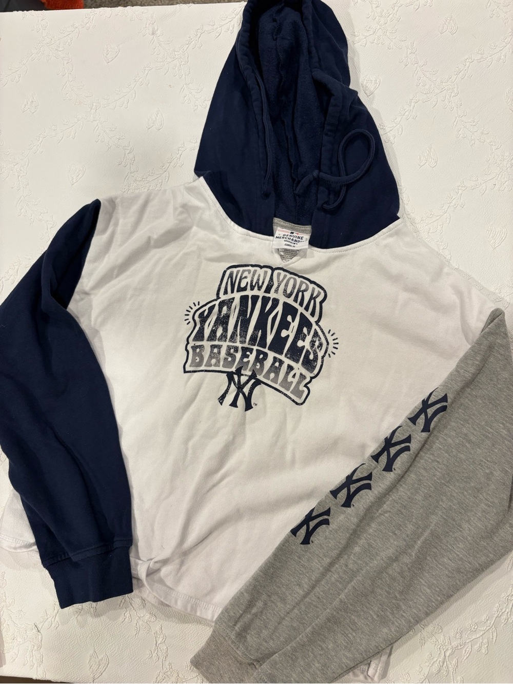 Genuine Merchandise New York Yankees Hooded Zip-Up in Navy, White, Gray